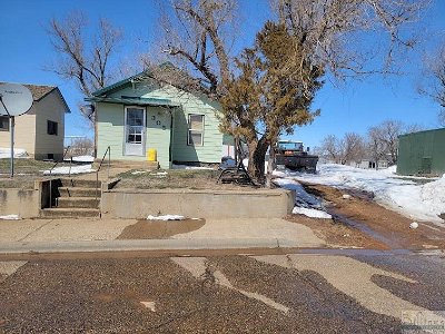 Single Family Home For Sale: 305 W Custer Avenue
